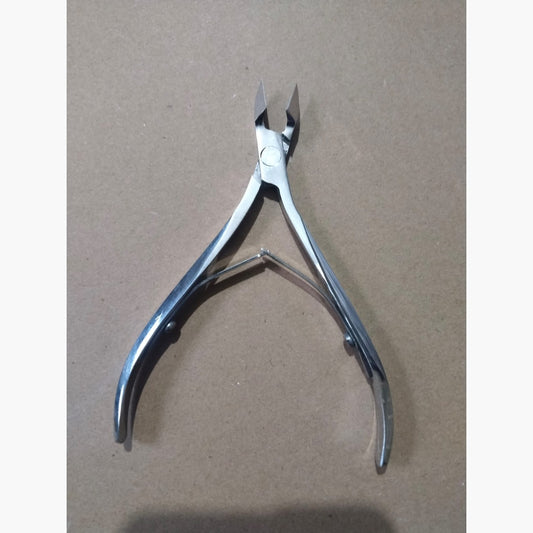Precision Cuticle Nipper — Fine Point Jaw